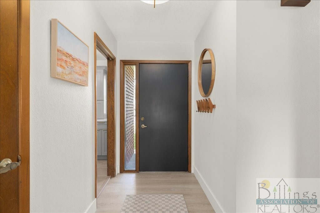 Billings, Montana 59106, United States, 4 Bedrooms Bedrooms, ,3 BathroomsBathrooms,Residential,Contingent,57541