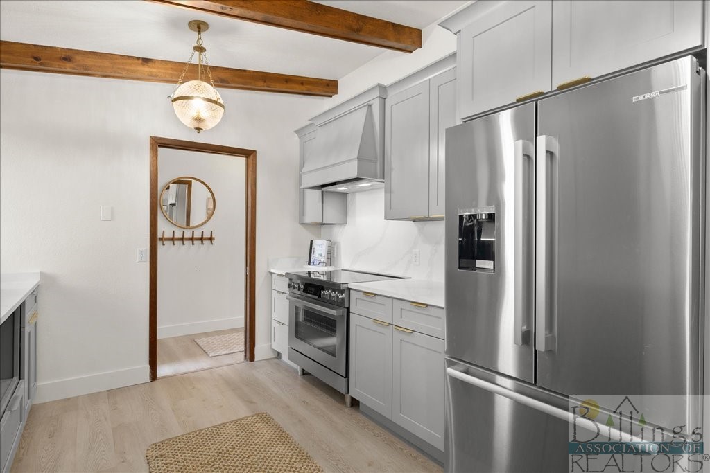 Billings, Montana 59106, United States, 4 Bedrooms Bedrooms, ,3 BathroomsBathrooms,Residential,Contingent,57541