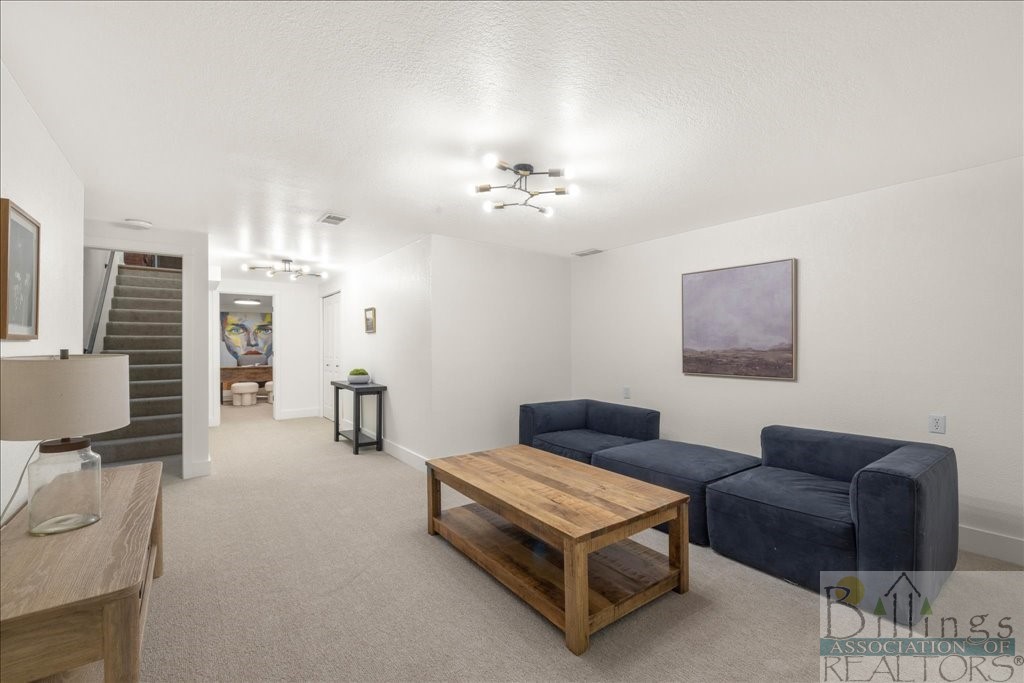 Billings, Montana 59106, United States, 4 Bedrooms Bedrooms, ,3 BathroomsBathrooms,Residential,Contingent,57541