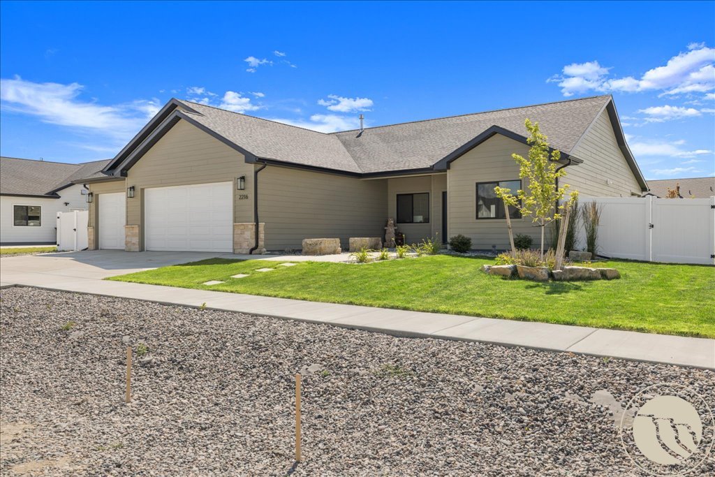 2216 Slate Road