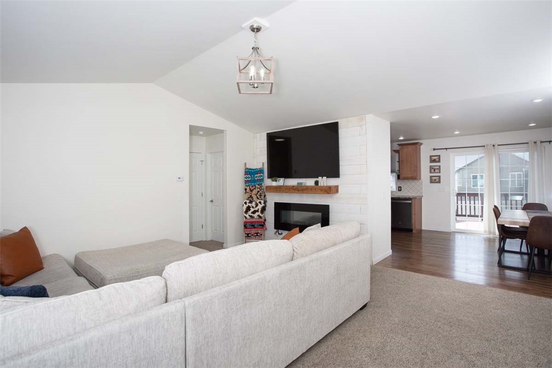 2994 W Copper Ridge Loop