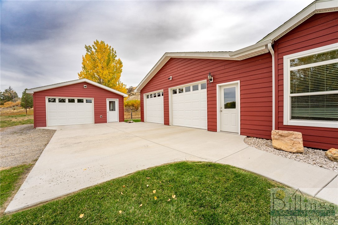 Columbus, Montana 59019, United States, 3 Bedrooms Bedrooms, ,2 BathroomsBathrooms,Residential,Contingent,36955