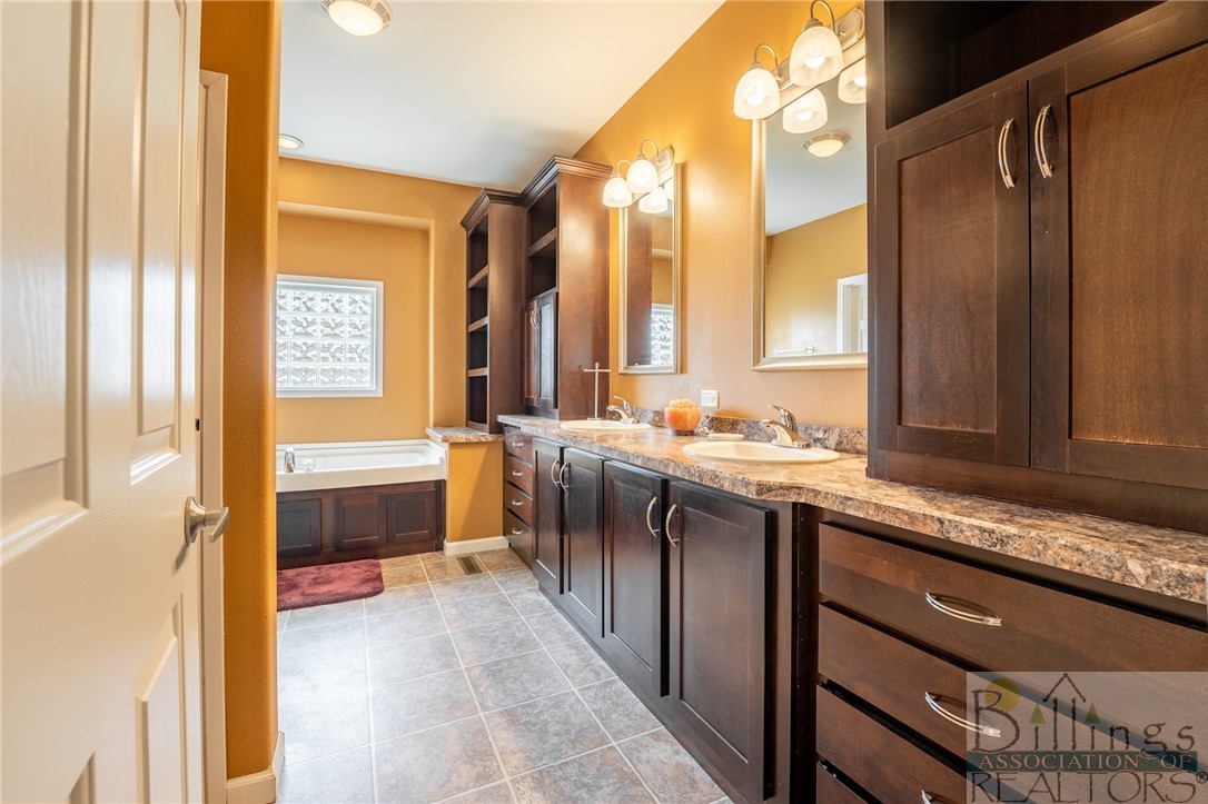 Columbus, Montana 59019, United States, 3 Bedrooms Bedrooms, ,2 BathroomsBathrooms,Residential,Contingent,36955