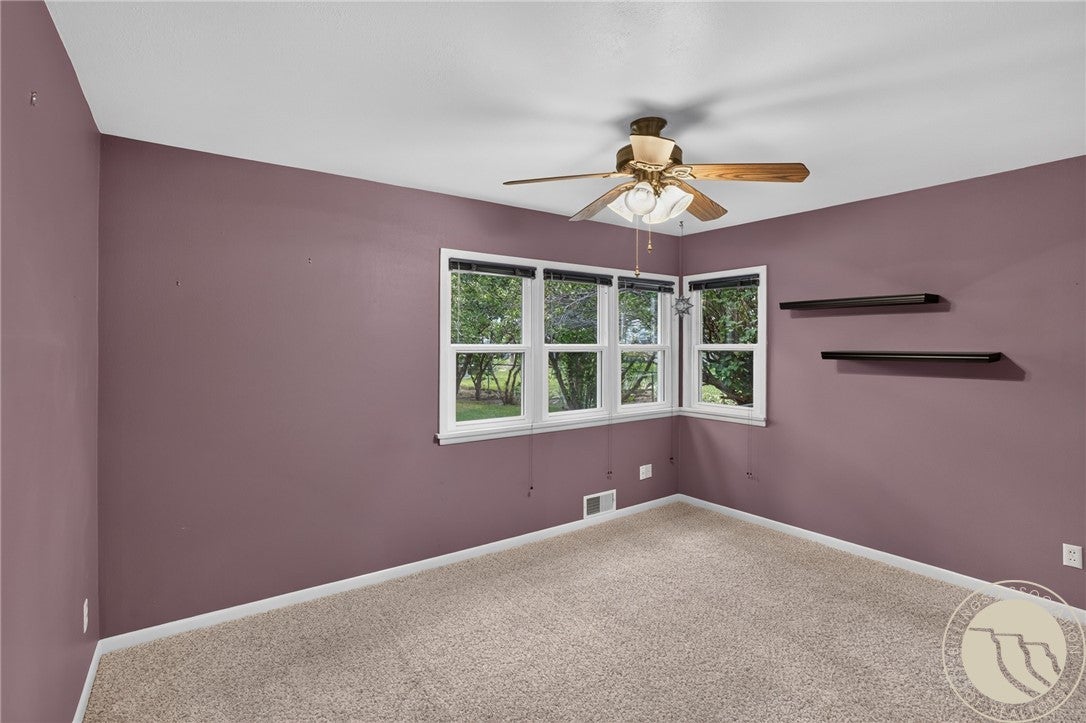 2702 Louise Lane
