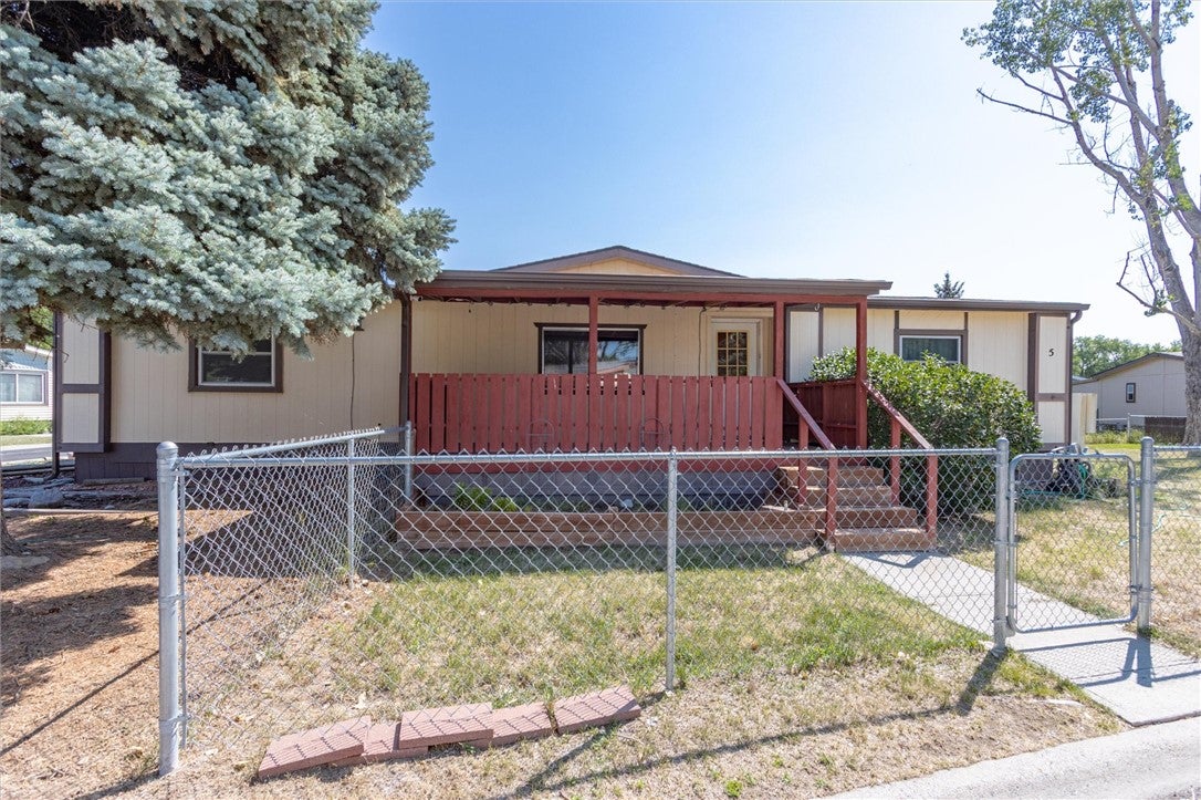 5 Rodeo Place