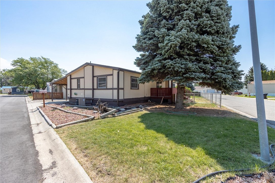 5 Rodeo Place