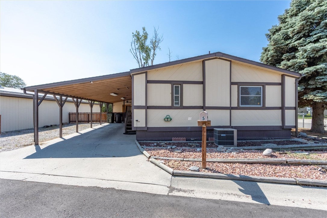5 Rodeo Place