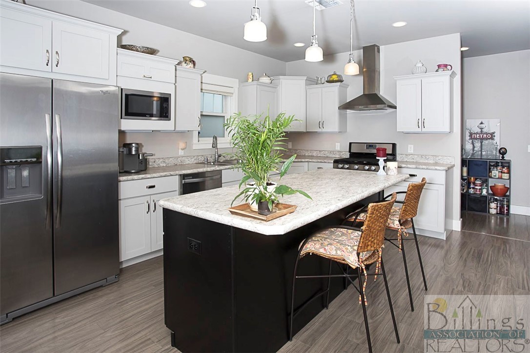 Billings, Montana 59101, United States, 3 Bedrooms Bedrooms, ,3 BathroomsBathrooms,Residential,Contingent,58813