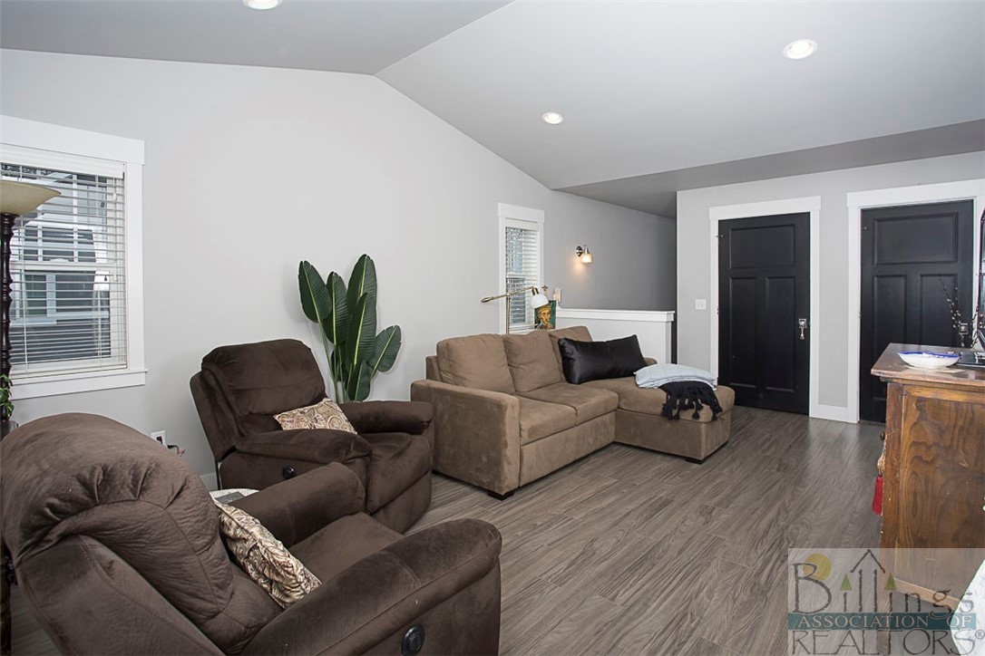 Billings, Montana 59101, United States, 3 Bedrooms Bedrooms, ,3 BathroomsBathrooms,Residential,Contingent,58813