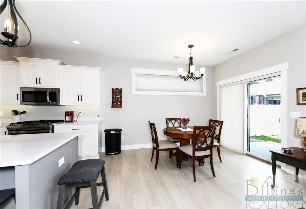 Billings, Montana 59106, United States, 3 Bedrooms Bedrooms, ,2 BathroomsBathrooms,Residential,Pending,51299