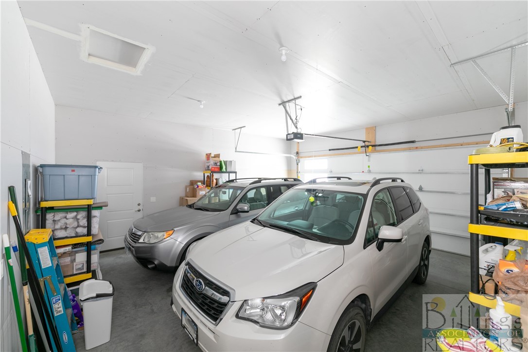 Billings, Montana 59106, United States, 3 Bedrooms Bedrooms, ,2 BathroomsBathrooms,Residential,Pending,51299