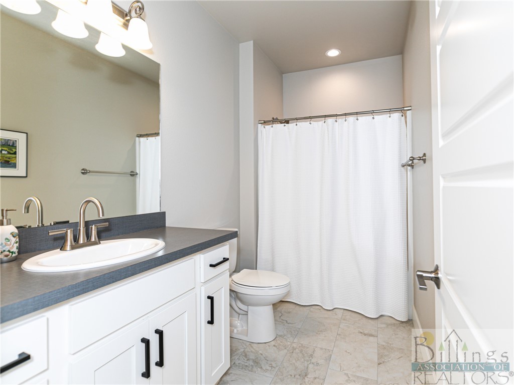 Billings, Montana 59106, United States, 3 Bedrooms Bedrooms, ,2 BathroomsBathrooms,Residential,Pending,51299