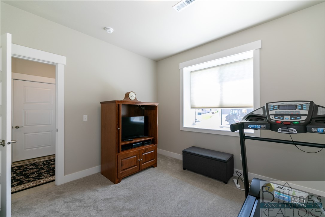 Billings, Montana 59106, United States, 3 Bedrooms Bedrooms, ,2 BathroomsBathrooms,Residential,Pending,51299