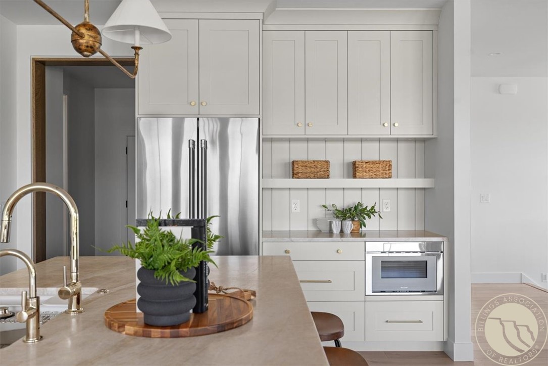 47 Black Canyon Court