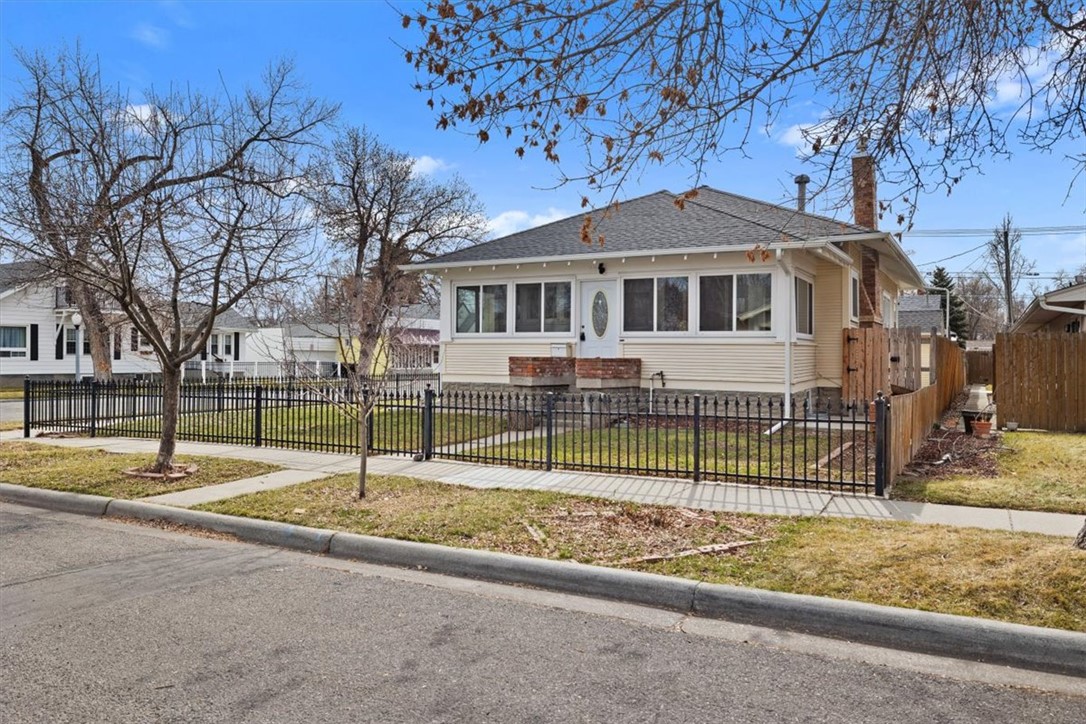 302 Burlington Avenue