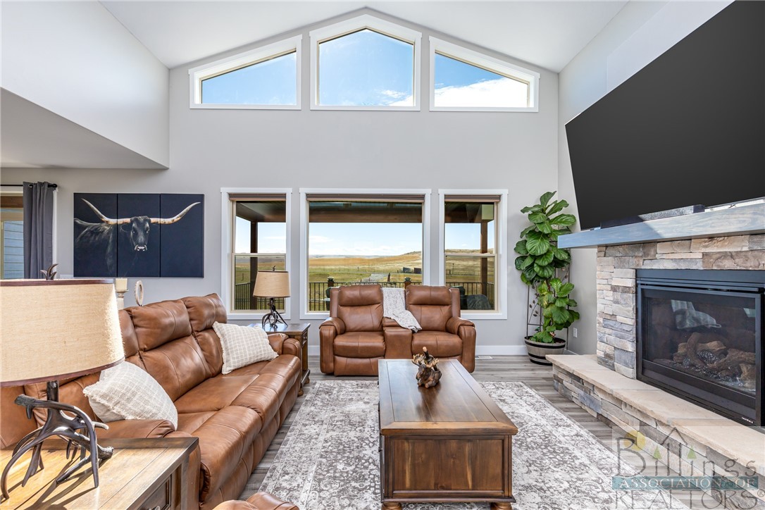 2907 Clarks Point Dr