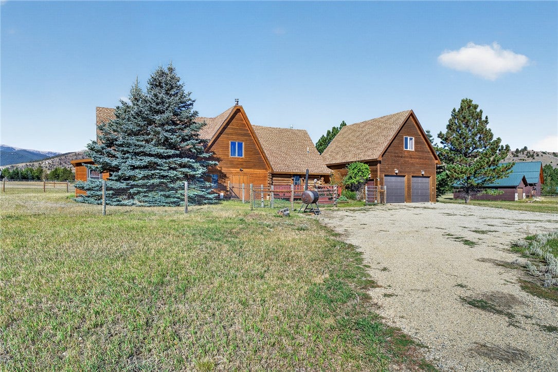 5 Comanche Trail