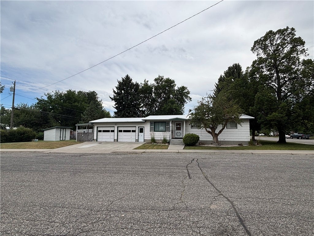 416 Mountain View Lane