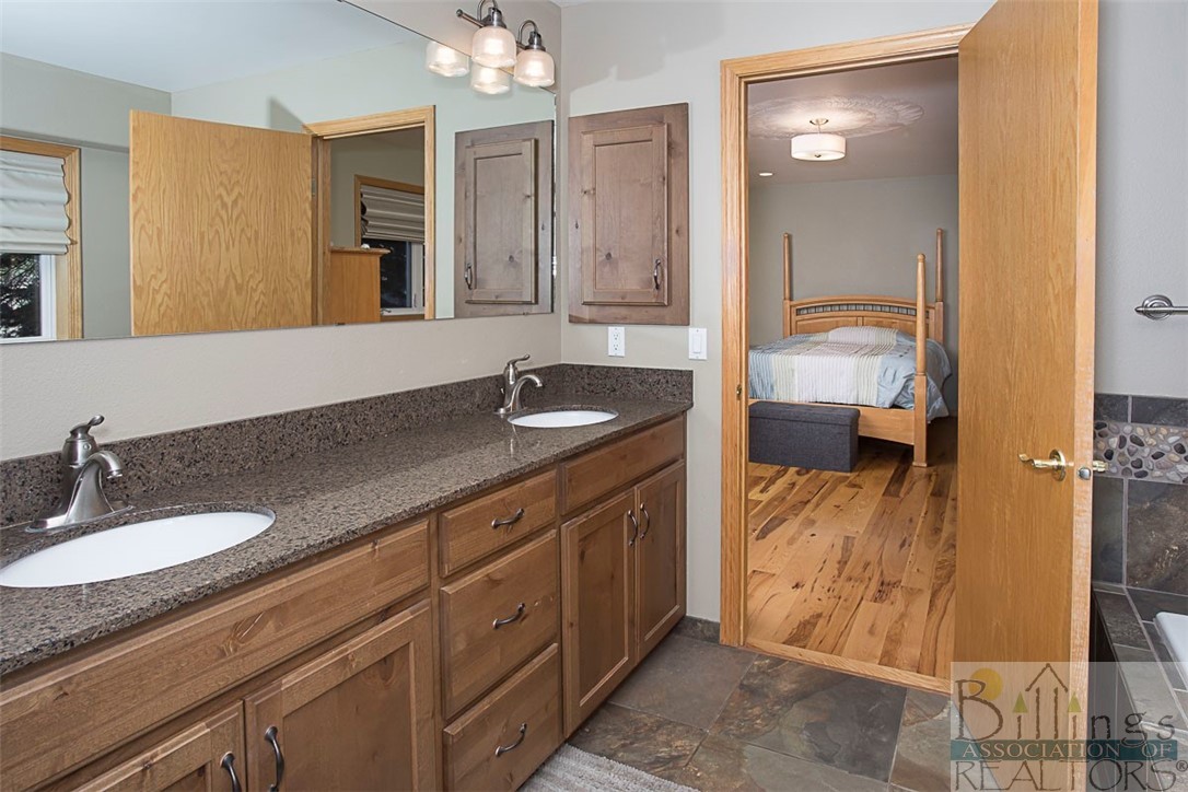 Billings, Montana 59101, United States, 4 Bedrooms Bedrooms, ,3 BathroomsBathrooms,Residential,Active,65316