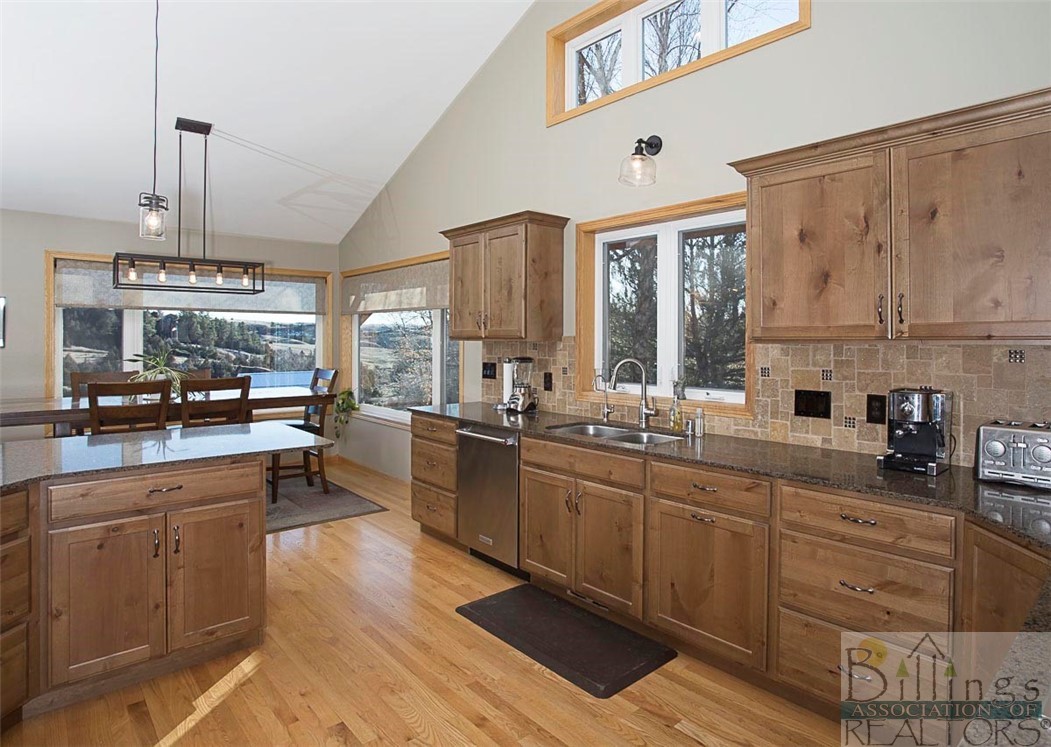 Billings, Montana 59101, United States, 4 Bedrooms Bedrooms, ,3 BathroomsBathrooms,Residential,Active,65316