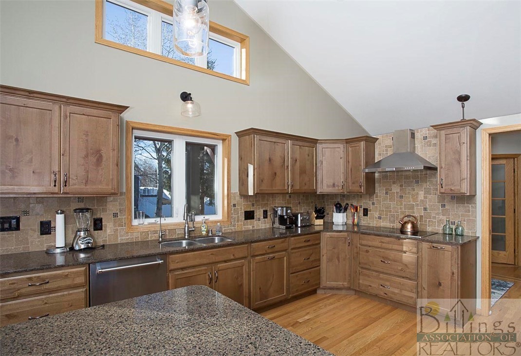 Billings, Montana 59101, United States, 4 Bedrooms Bedrooms, ,3 BathroomsBathrooms,Residential,Active,65316