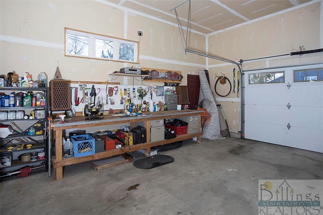 Billings, Montana 59101, United States, 4 Bedrooms Bedrooms, ,3 BathroomsBathrooms,Residential,Active,65316