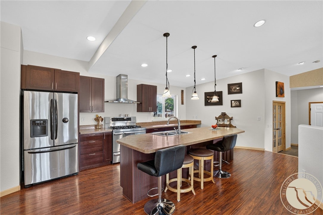 405 Crow Lane