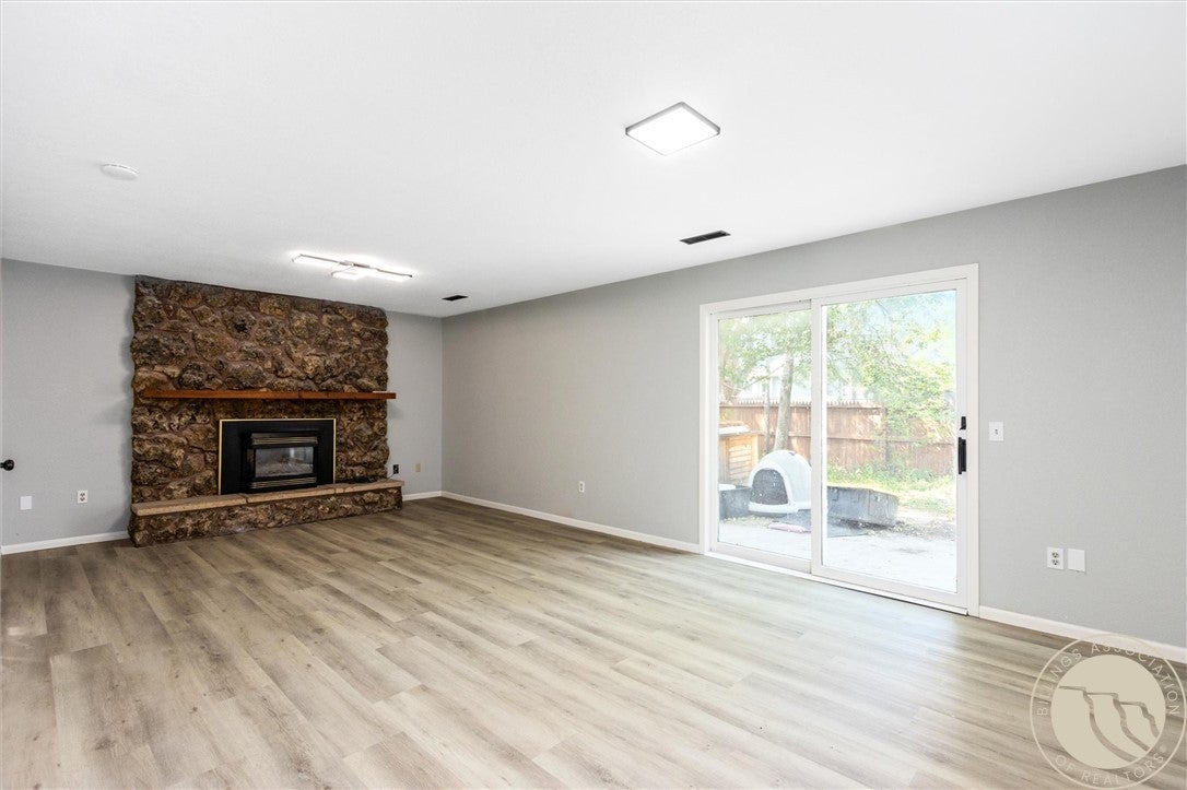 3101 Daffodil Drive S