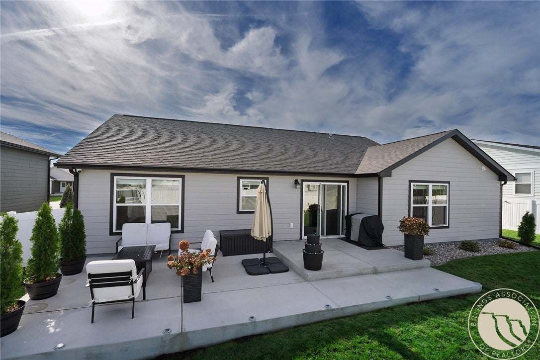 2120 Entrada Road