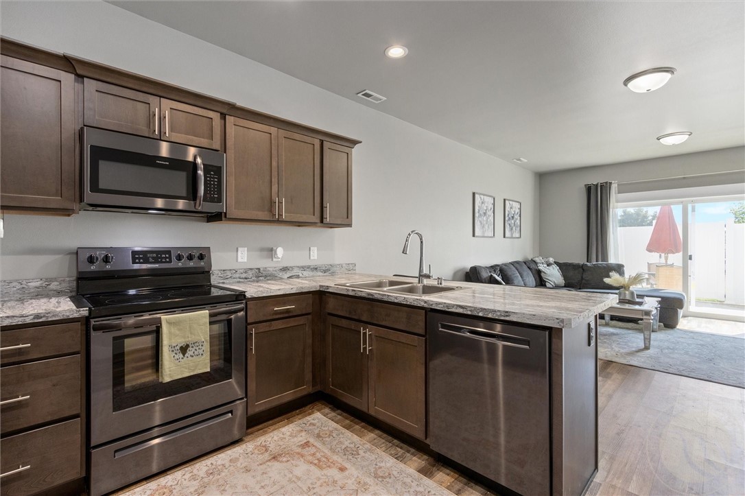132 W Antelope Trail