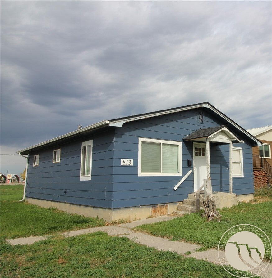 813 2nd Street W