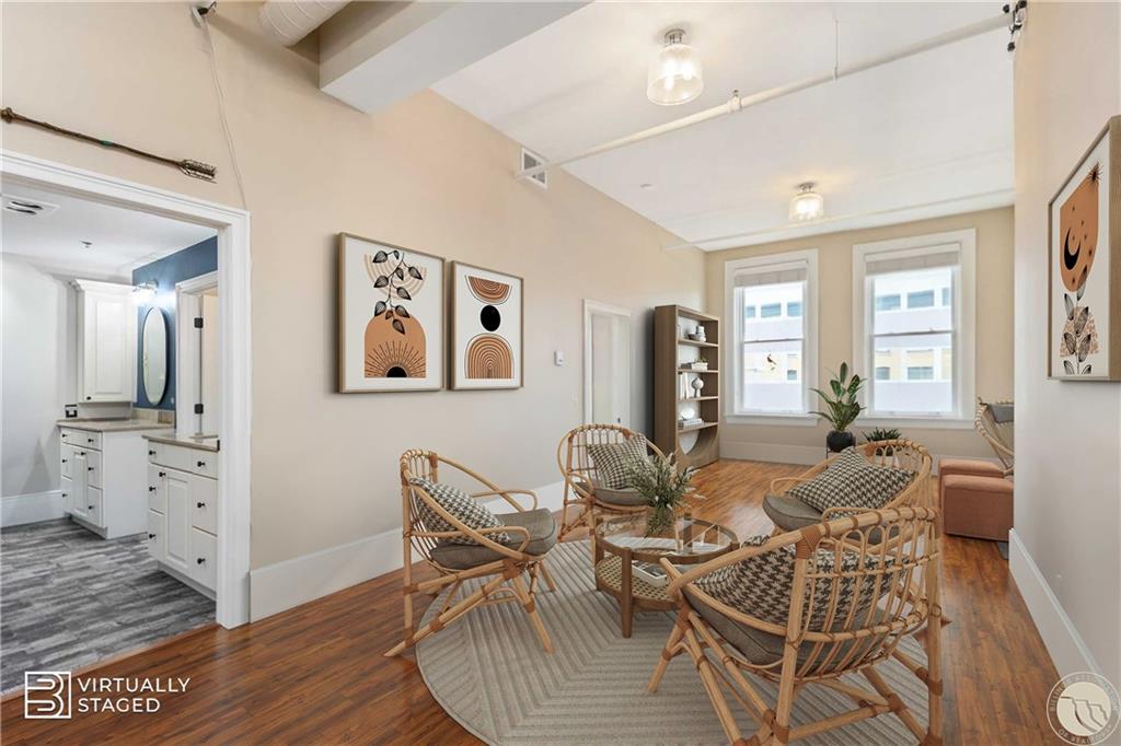 104 N Broadway #302 302