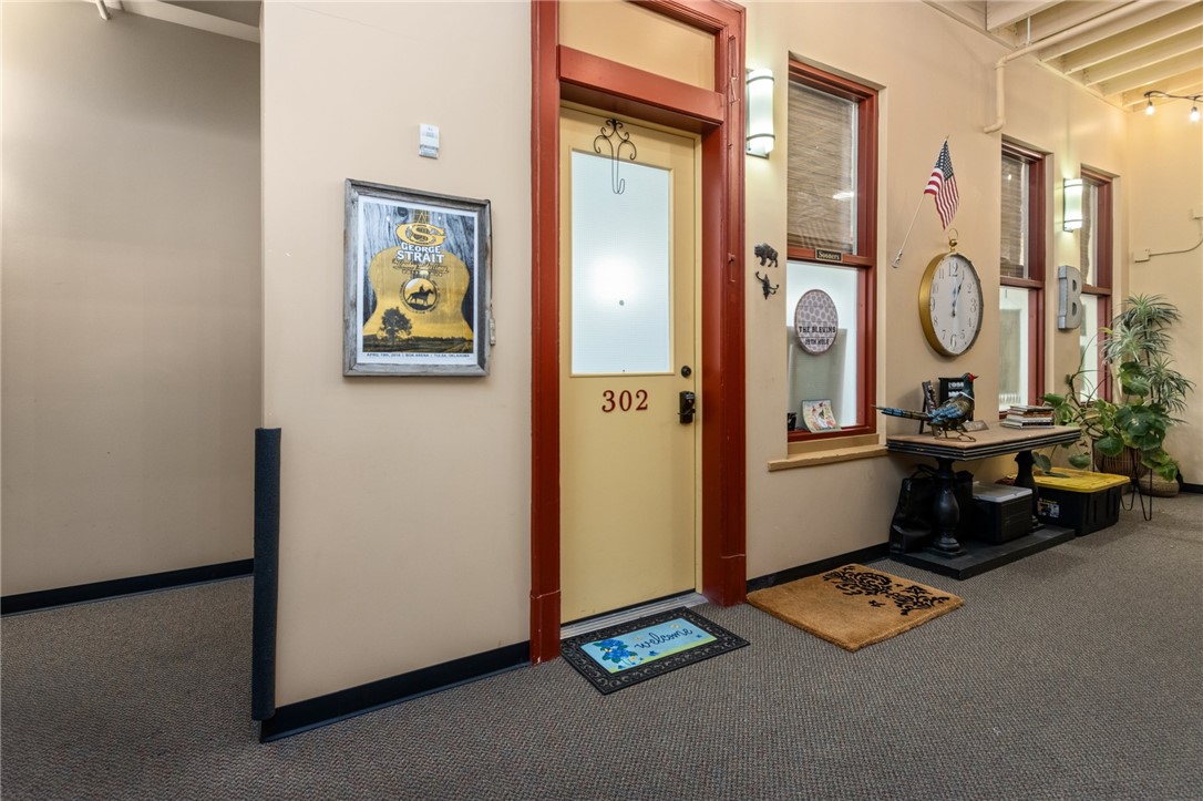 104 N Broadway #302 302