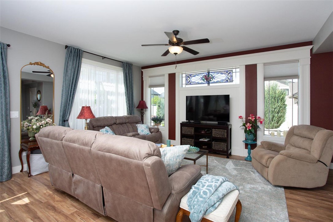 2645 Meadow Creek Loop