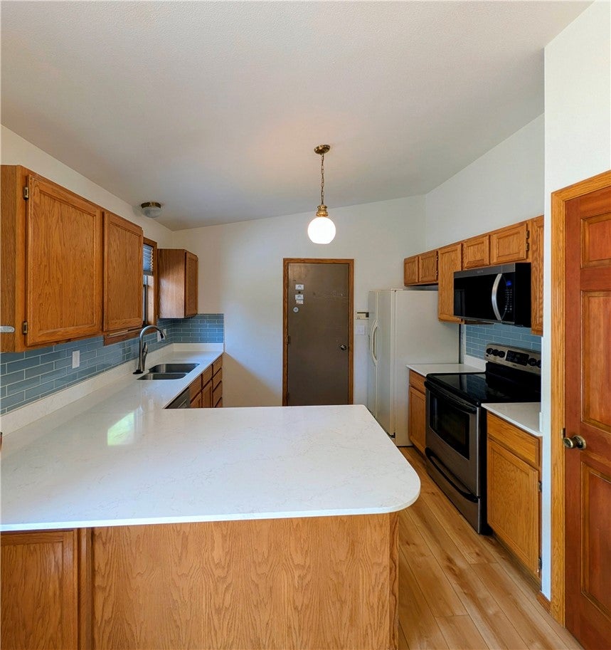2311 Clark
