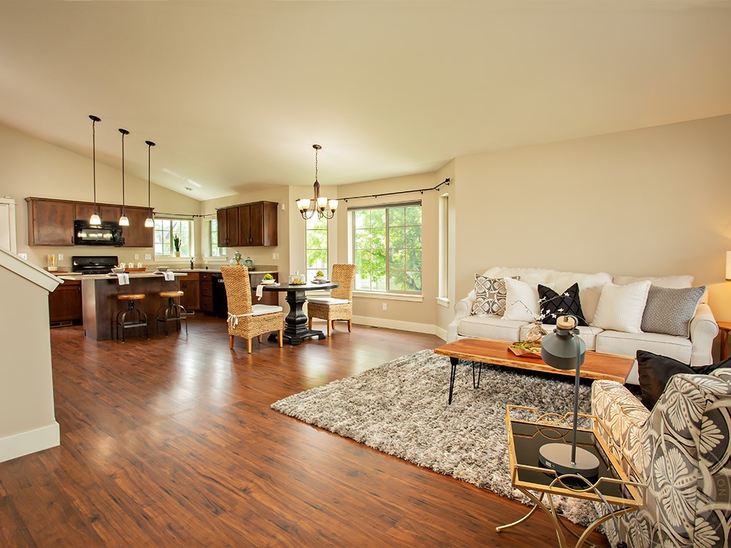 1325 Blackberry Way