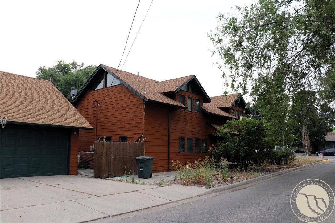 2321 Lewis Avenue