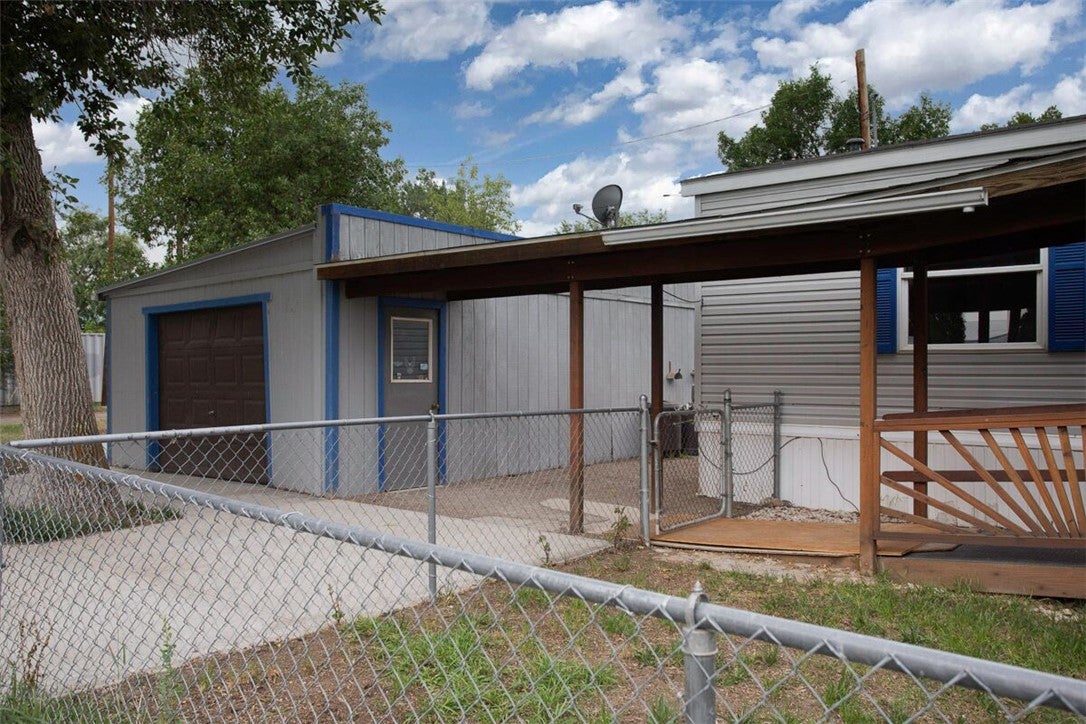 102 Vaill Avenue