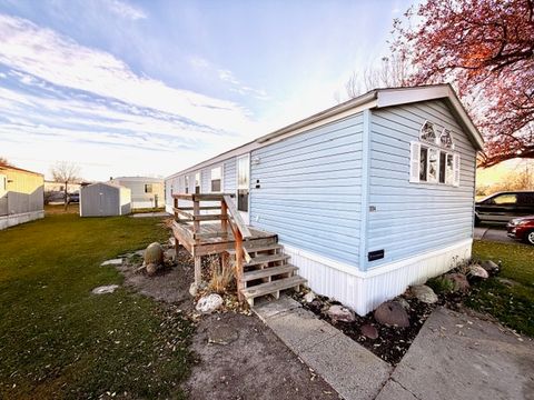 1004 E 8th Street Laurel MT 59044