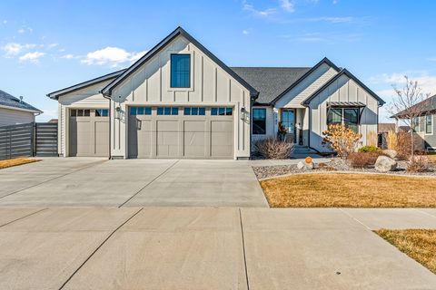 1742 E Thunder Mountain Road Billings MT 59106