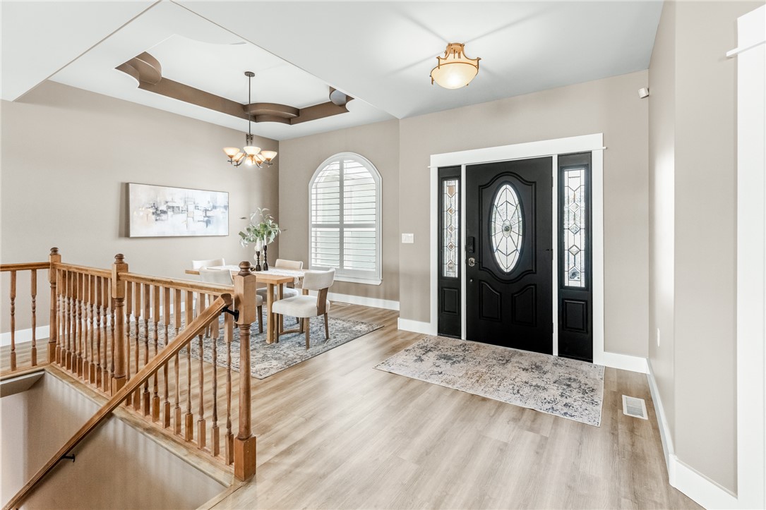 2725 Torrey Pines Drive