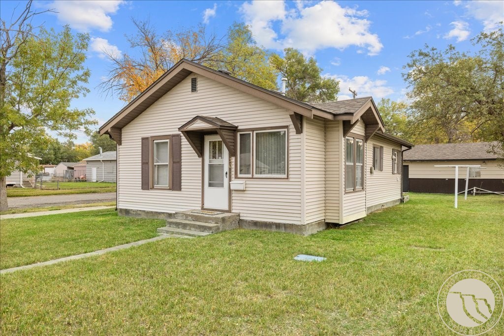 301 West Ave