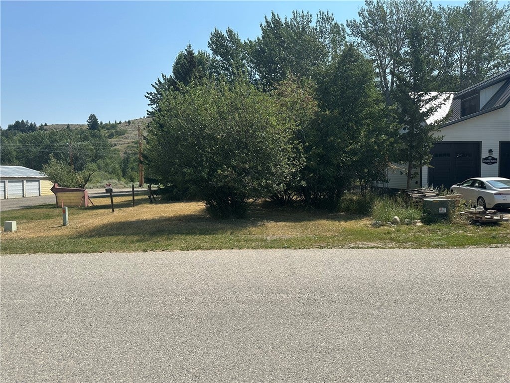 lot 1 Cooper Ave North