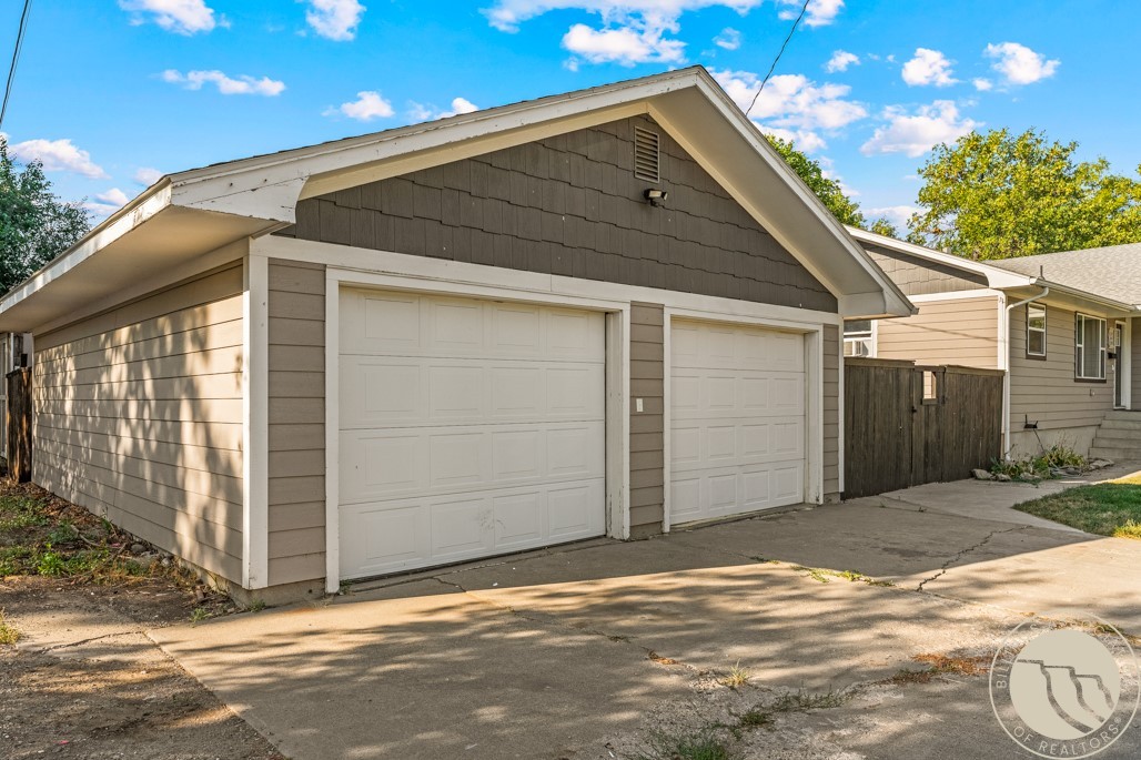616 S 4th Street