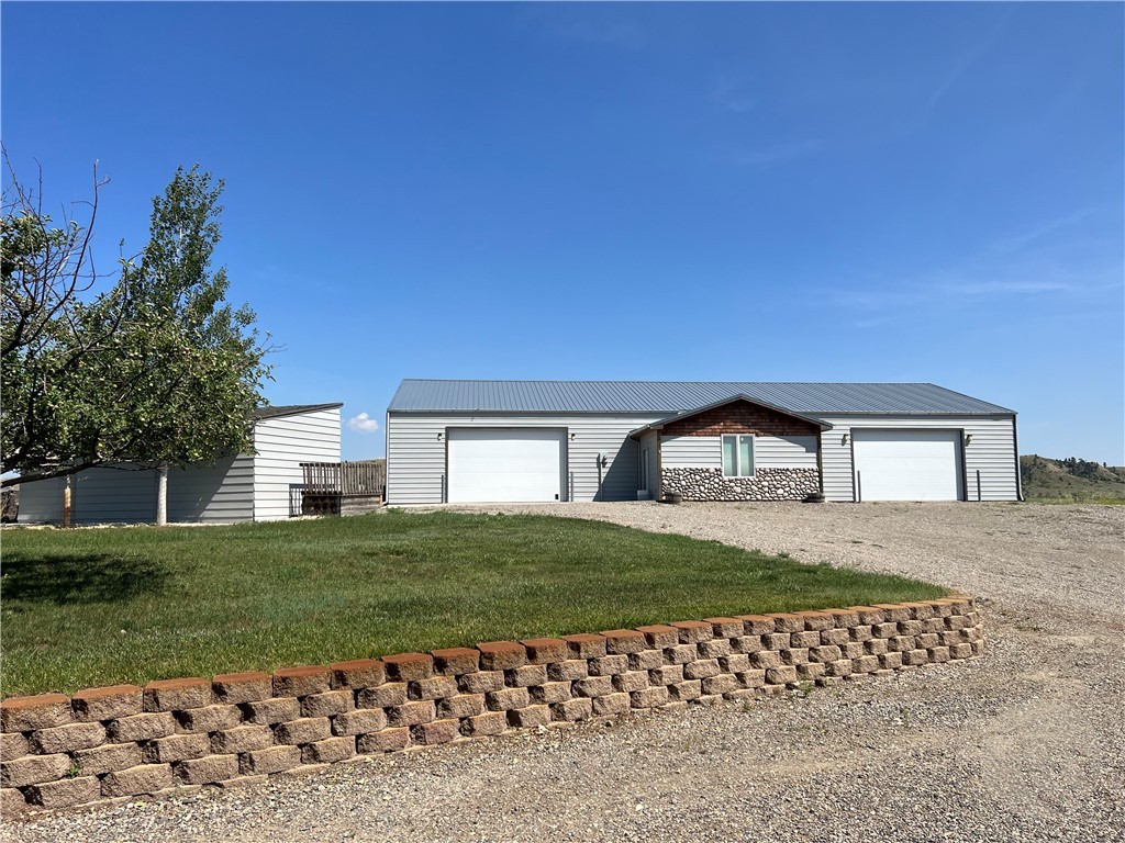 Billings, Montana 59101, United States, 5 Bedrooms Bedrooms, ,4 BathroomsBathrooms,Residential,Active,52205