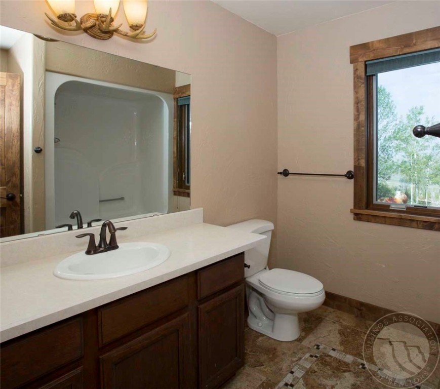 Billings, Montana 59101, United States, 5 Bedrooms Bedrooms, ,4 BathroomsBathrooms,Residential,Active,52205