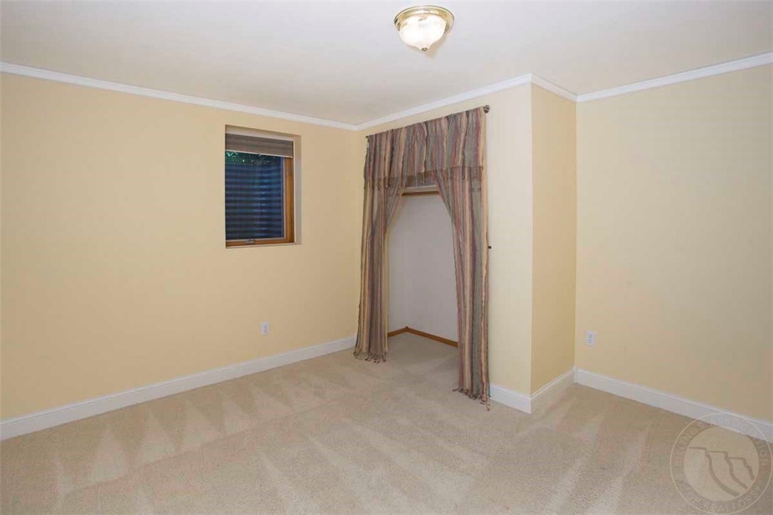 Billings, Montana 59101, United States, 5 Bedrooms Bedrooms, ,4 BathroomsBathrooms,Residential,Active,52205