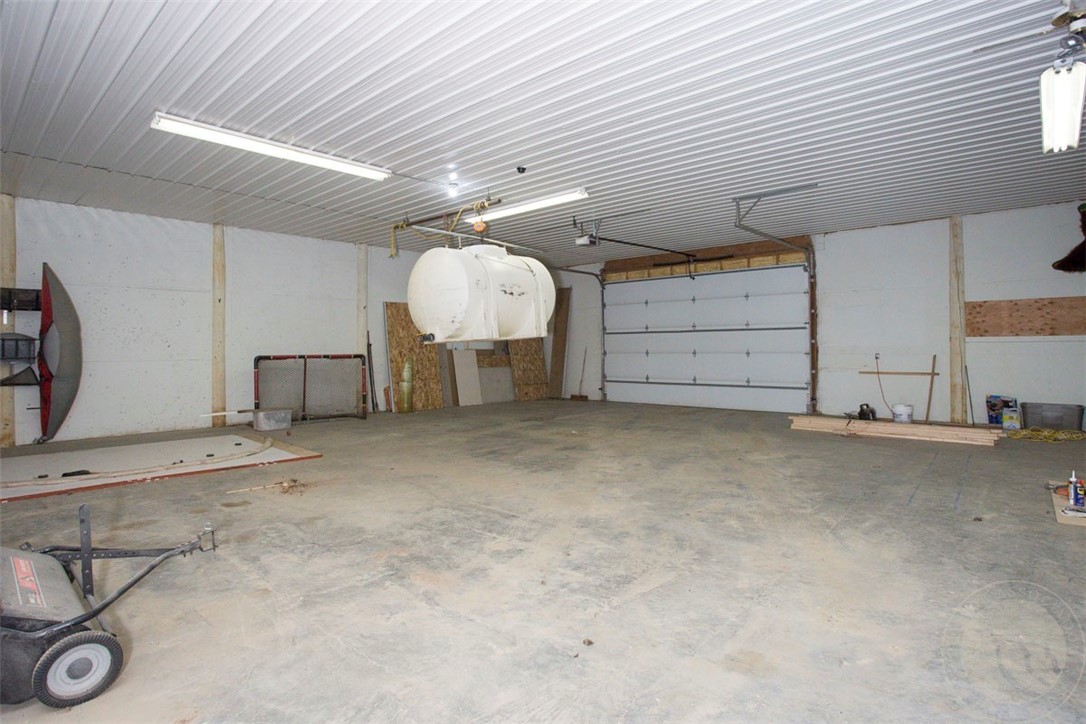 Billings, Montana 59101, United States, 5 Bedrooms Bedrooms, ,4 BathroomsBathrooms,Residential,Active,52205