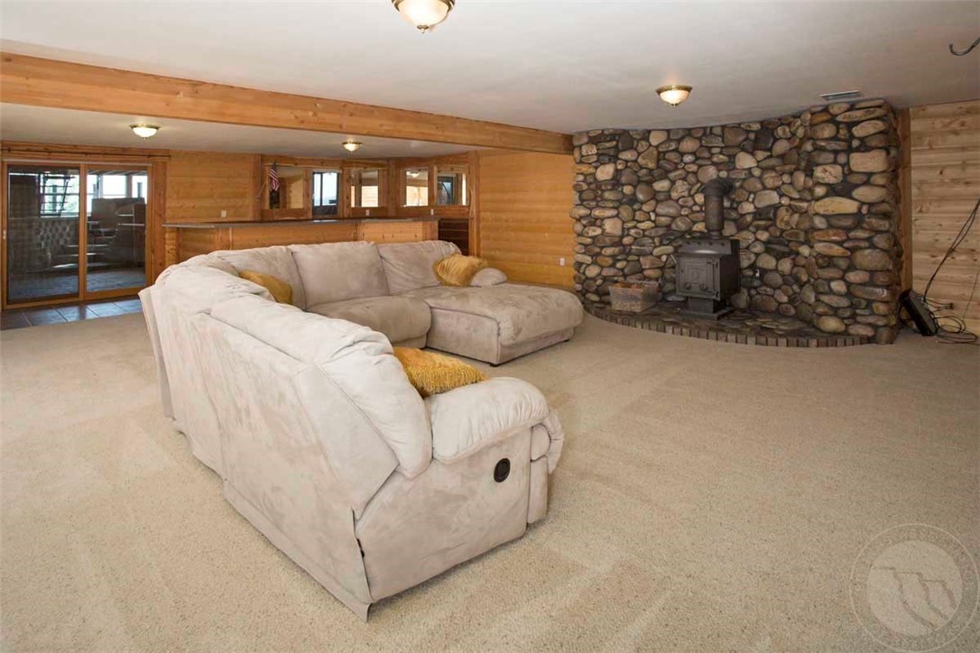 Billings, Montana 59101, United States, 5 Bedrooms Bedrooms, ,4 BathroomsBathrooms,Residential,Active,52205