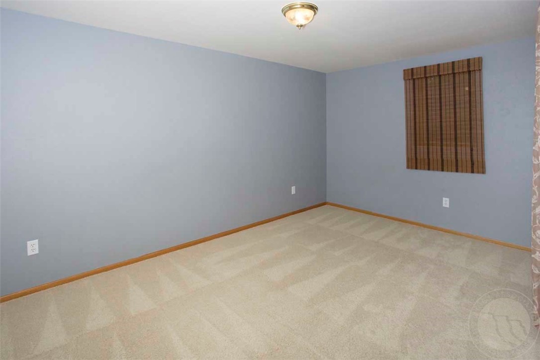 Billings, Montana 59101, United States, 5 Bedrooms Bedrooms, ,4 BathroomsBathrooms,Residential,Active,52205